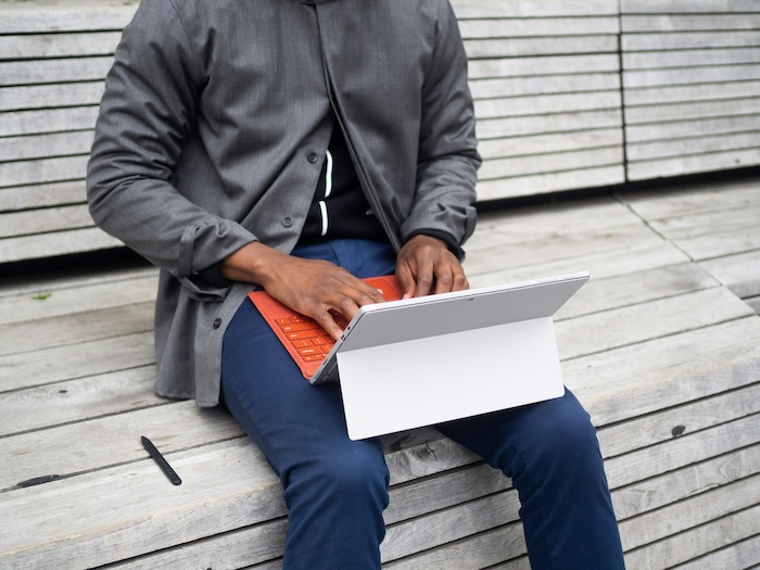 Zašto biste trebali razmisliti o kupovini tableta, iako već posjedujete laptop i pametni telefon Zašto biste trebali razmisliti o kupovini tableta, iako već posjedujete laptop i pametni telefon