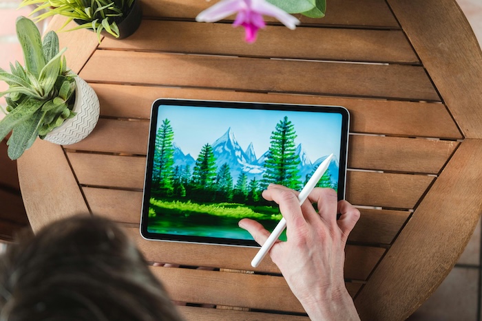 Zašto biste trebali razmisliti o kupovini tableta, iako već posjedujete laptop i pametni telefon Zašto biste trebali razmisliti o kupovini tableta, iako već posjedujete laptop i pametni telefon