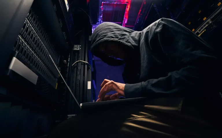 Najopasnije sigurnosne prijetnje na "Dark Webu" i kako ih izbjeći!
